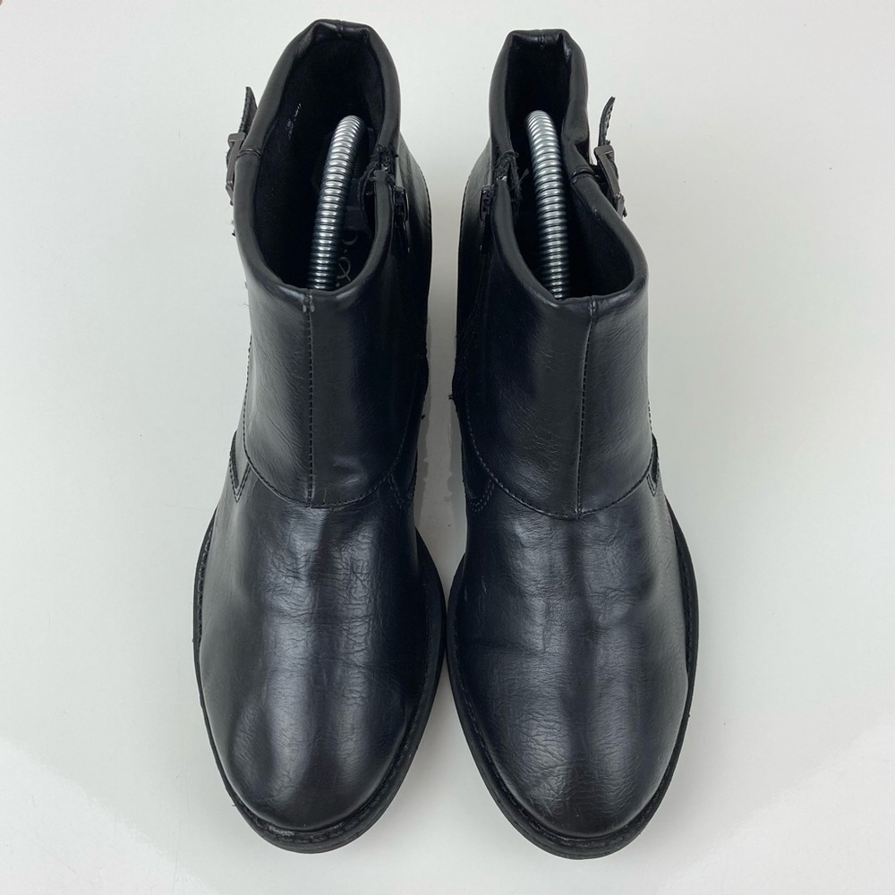BOC Born Women’s Black Buckle Folded Cuff Heeled Ankle Boots Size 7.5 M - Picture 4 of 10